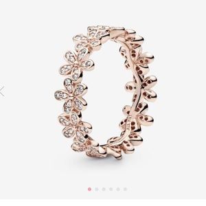 Pandora rose gold daisy ring